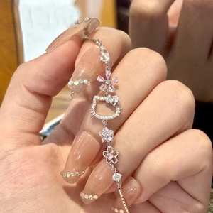 Dễ Thương HelloKitty Hello Kitty Zircon Vòng Tay Nữ Ánh Sáng Sang Trọng Niche Hoa Bốn Lá Giá Trị Cao Hoa Tay Trang Sức26052601