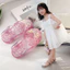 2026 Giày Sandal Trẻ Em Bé Gái Mặc Bên Ngoài Thoáng Khí Giày Đi Biển Pha Lê Thạch Đế Mềm Bé Gái Giày Công Chúa