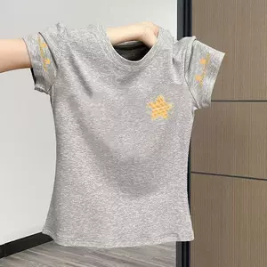 Mùa hè 2026 Hợp thời trang sang trọng Cotton nguyên chất ngắn tay cho nữ Cảm giác cổ tròn đơn giản Áo thun mỏng thông thường dành cho nữ Bao da thịt phong cách ngắn
