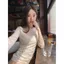 Áo thun ren hoa mỏng tay áo năm điểm mùa hè 2026 Phong cách mới Dopamine Skinny Bottoming Top sang trọng Áo sơ mi nhỏ