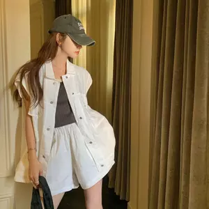 Dòng muối nhỏ mùa hè phổ biến Blast Street Bộ đồ hai mảnh bán chạy dành cho nữ Áo sơ mi không tay Quần short thời trang Bộ đồ thời trang hợp thời trang