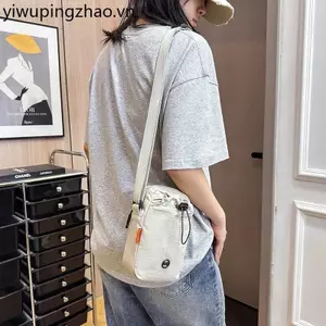 2025 Siêu Nóng Messenger Túi Điện Thoại Di Động Nữ Đi Bộ Đôi Túi Nhỏ Cao Cấp Mùa Hè Nhẹ Túi Vải Cốc Nước Túi