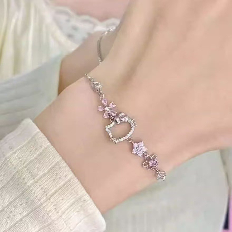 Vòng tay zircon sáng bóng, thiết kế thời thượng theo phong cách mèo