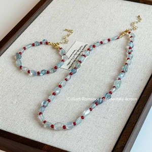 Retro Aquamarine với vòng cổ hạt tròn màu đỏ Bộ vòng tay mùa xuân hè Chuỗi xương đòn phù hợp