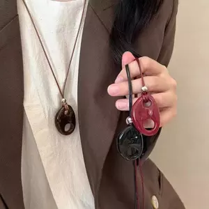 Mới Phong Cách Trung Quốc Mũi Lợn Mặt Dây Chuyền Vòng Cổ Nữ Thiết Kế Niche Áo Len Dài Dây Chuyền Đơn Giản Sang Trọng Phù Hợp Với Xương Đòn Dây Chuyền Hợp Thời Trang