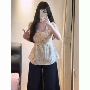 Kích thước lớn hơi béo mm Áo sơ mi ngắn tay hoa ngọt ngào kiểu Pháp dành cho nữ Mùa hè Phong cách mới Slim-fit Slimmer Look Covering Flesh Lace-Up Top