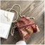 Túi Độc Đáo Nữ Phong Cách Mới Phong Cách Dân Tộc Tua Rua Bucket Bag ins Tất Cả Trận Đấu Một Vai Lộn