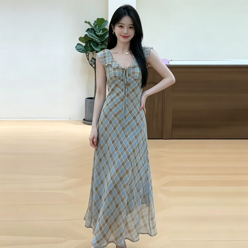 Pháp Niche Retro Kẻ Sọc Tương Phản Voan Đầm Nữ Mùa Hè 2026 Phong Cách Mới Đẹp Đẹp Nhỏ Bay Tay Váy Dài