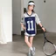 Bộ đồ thể thao mùa hè cho bé gái 2026 Trẻ em Phong cách mới Áo cổ chữ V thoáng khí + Quần short Bộ đồ hai mảnh thông thường