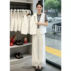 Áo vest Denim đơn giản màu trắng mỏng hơn Áo vest nữ mùa hè không tay Áo vest ngoài Áo ghi lê