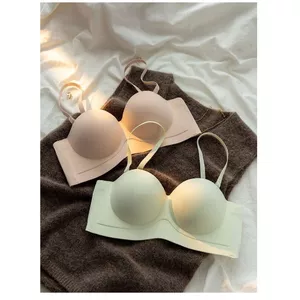 Áo ngực chống trượt không dây cải thiện hiệu ứng ngực, đệm trên dày hơn, đệm dưới mỏng hơn, thiết kế khóa lưng 4 tầng, sử dụng thiết kế liền mạch chất lượng cao.