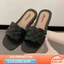{READY STOCK} Dép nữ mùa hè Dép nữ chống trượt phẳng phù hợp cho nữ Dép thời trang nhẹ một từ nữ