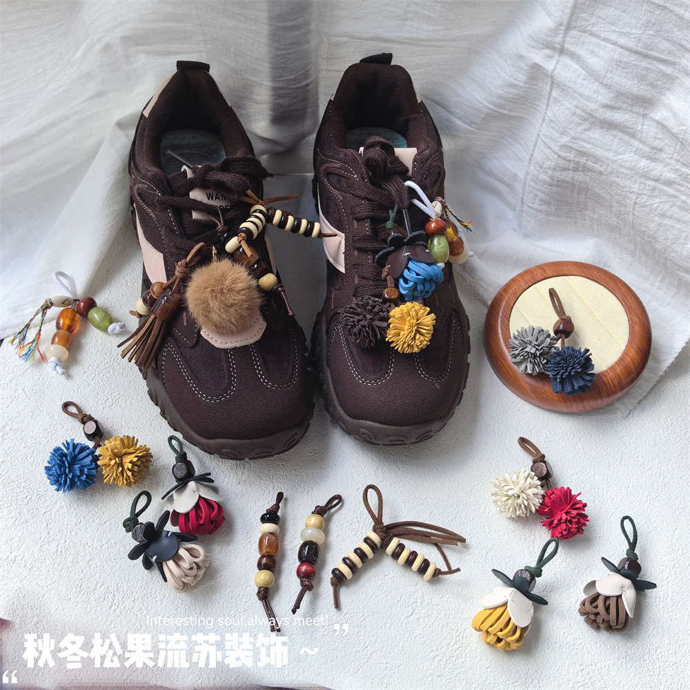 Gói Đơn miu Tie Giày Hoa Nón Lông Bóng Cao Cấp Cảm Giác Tua Rua Hạt Gỗ Đính Hạt Kangaroo Birkenstock Giày Huấn Luyện Đức Phụ Kiện Trang Trí