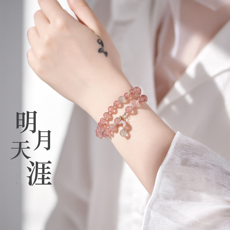 Vòng tay pha lê màu hồng nhẹ nhàng sang trọng, ngọt ngào và dễ thương