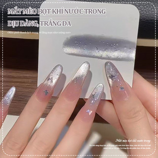 Miss Gooey Sơn gel móng tay dạng gel hiệu ứng mắt mèo trong suốt lấp lánh như băng được pha chế đặc biệt cho năm 2026 với màu sắc trong suốt như băng làm sáng móng và tạo kiểu mắt mèo đa năng