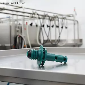 SRVN Universal Jetter Tray Leg for Cow Milk Parlor Hỗ trợ hệ thống làm sạch GEA và Westfalia Lắp ráp ổn định.
