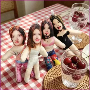 YT4 Rosy Plushie Khung Dây Trừu Tượng Chuột Skeleton Búp Bê Sang Trọng Có Thể Uốn Cong Cho Thái Lan Hỗ Trợ Quạt Hòa Nhạc