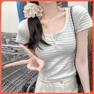 Áo thun ngắn tay sọc cổ chữ U dành cho nữ mùa hè Phong cách mới Slim-fit Slimmer Look Học sinh hàng đầu