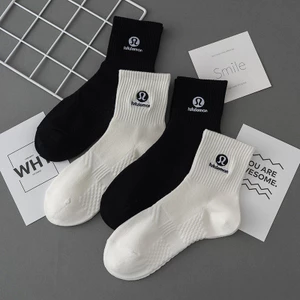 Lululemon Cotton Nguyên Chất Giữa Ống Thể Thao Tất Lulu Thêu Yoga Cho Bé Gái