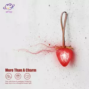 HFTOY Mô Phỏng Nhựa Túi Dâu Mặt Dây Chuyền Trái Cây Độc Đáo Trang Trí Quyến Rũ Cho Cặp Đôi Túi Xách Ví Quà Tặng ~