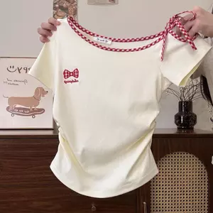 Mùa hè ngọt ngào Cô gái nóng bỏng Váy hẹp thêu nơ kẻ sọc Dây buộc vai xiên Áo thun ngắn hàng đầu