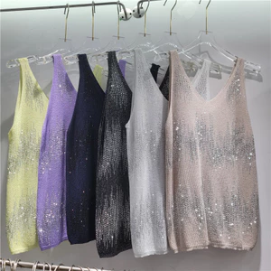 Nhẹ Sang Trọng Công Nghiệp Nặng Khoan Nóng Cổ Chữ v Camisole Mùa Hè 2026 Ánh Sáng Thanh Lịch Phong Cách Trưởng Thành Mỏng Hơn Nhìn Top Thời Trang Tất Cả @