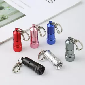 Đèn pin LED mini cầm tay Móc khóa Đèn pin nhà thơ đa chức năng Vòng chìa khóa mini Đi bộ đường dài ngoài trời Đèn pin cắm trại mới