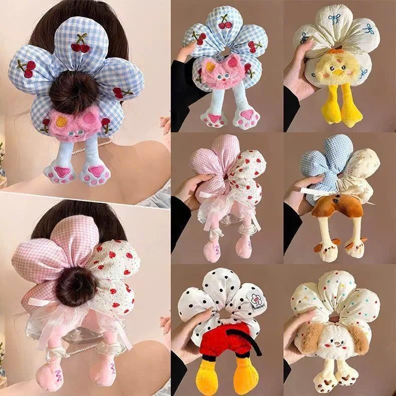 Cột tóc Scrunchie hoa 5 cánh đa sắc, họa tiết thú bông dễ thương, chất liệu vải bông gòn, hoàn hảo cho mọi hoạt động.