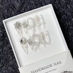 Dài Mũi Nhọn Tuyết Mùa Đông Làm Trắng Da Cao Cấp Bông Tuyết Du Lịch Trang Điểm Nguyên Chất Tay Tay Móng Tay Công Nghiệp Nặng Mặc Móng Tay