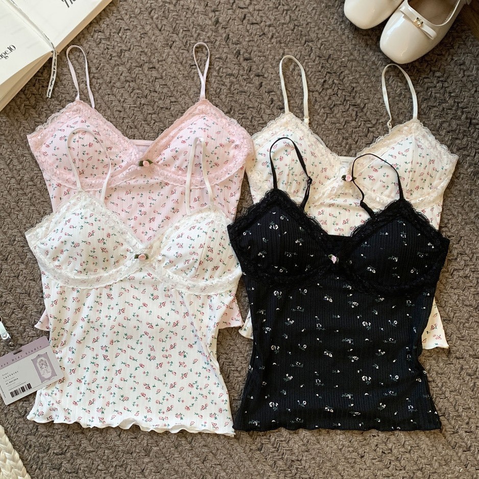 Đi kèm với miếng đệm ngực Nhỏ dễ thương Nữ Hot Girl Pure Desire Phong cách cổ chữ V Áo hai dây ren đẹp Áo ngực ngắn Áo ngực ngắn hoa Dây đeo vai mỏng hơn Nhìn mỏng hơn Áo khoác ngoài bên trong Hàn Quốc sạch sẽ Y2K BM Hẹn hò ngọt ngào Mùa hè Vòng cổ cốc đa