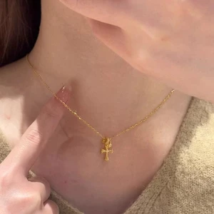 Mặt dây chuyền chéo vàng khí chất cổ điển may mắn cá tính Vòng cổ nữ đa năng