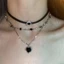 Dây chuyền trái tim đen nhiều lớp: Vòng cổ bằng da Gothic có dây chuyền bạc cho các bữa tiệc nữ