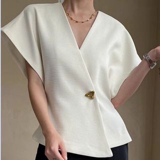 Áo Vest không tay thời trang thon gọn eo với một nút cài phong cách thanh lịch kiểu Pháp cho Nữ