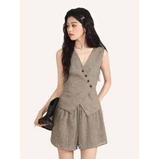 Set Bộ Nữ Áo Gilet Cài Cúc Lệch Kèm Quần Short Ngắn Hb.studio S168
