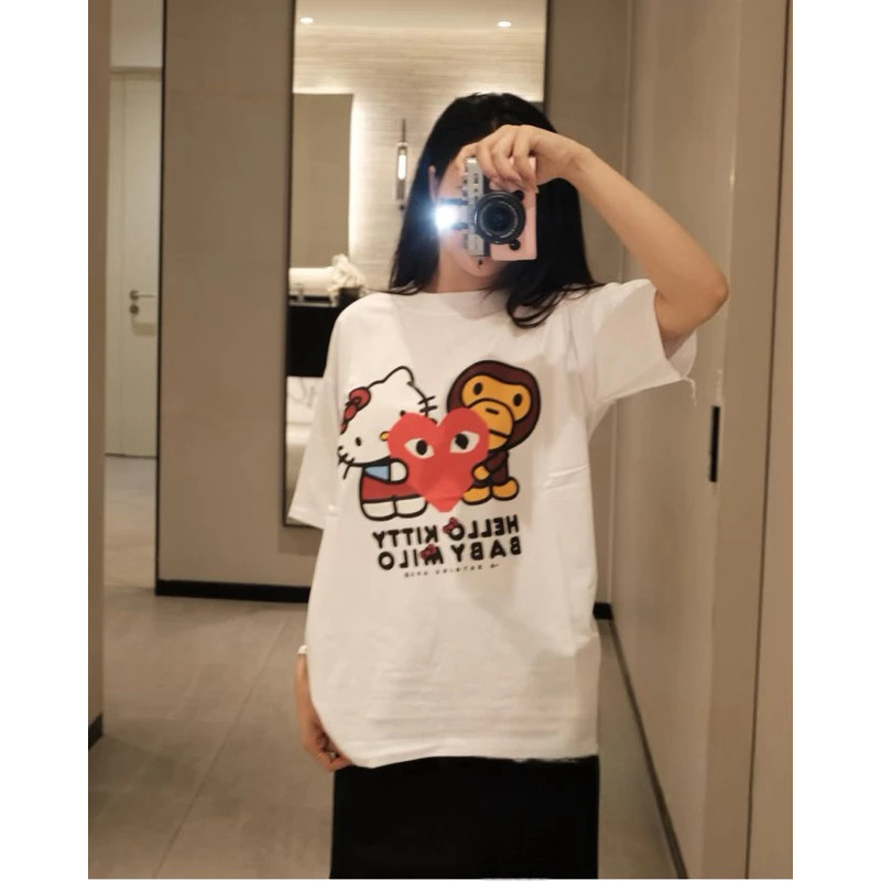 （Giao hàng 24h）Angela Áo Thun Nam Nữ Bape x Hello Kitty Hình In Dễ Thương Form Regular Dễ Mặc Vải Cotton 2 Chiều