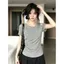 Áo thun ngắn tay đeo vai kiểu dáng không đều Modal dành cho nữ, mùa hè 2026 Phong cách mới Slim-Fit dáng rộng hẹp ngắn quây
