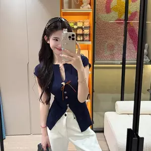 AA Mùa Hè Pháp Nút V-ne Ren-up Slit Tay Ngắn Mỏng Dệt Kim Áo Thun Nữ VN