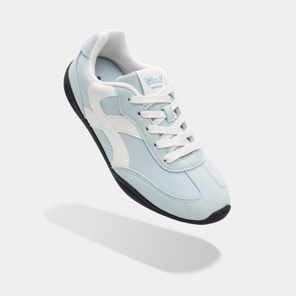 Mặt trong giày sneaker Shondo Class 7 với lót EVA và tem thương hiệu