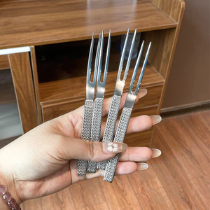 Thép không gỉ 304 Nĩa Trái Cây Mở Rộng Nĩa Răng Bộ Đồ Ăn Trái Cây Sushi Món Tráng Miệng Nĩa Nhỏ Ánh Sáng Phong Cách Sang Trọng Bánh Dĩa26061113