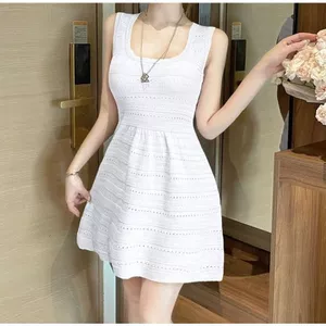 Váy dệt kim màu trắng Pure Desire dành cho nữ mùa hè Váy không tay ôm sát eo hẹp Pure Desire Váy chữ A mỏng hơn