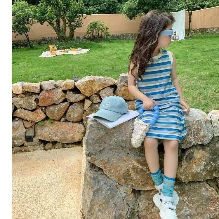 [Khuyến mãi trong thời gian có hạn] Váy mùa hè cho bé gái Váy xanh sọc không tay phong cách phương Tây