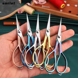 Kéo nhọn SMILE, Kéo thợ may chính xác thêu, Đồ dùng văn phòng chi tiết bằng thép không gỉ cổ điển Máy cắt giấy