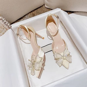 Giày cao gót đế nhọn đa năng cho nữ trong mùa thu đông phong cách mới khí chất nơ đen mũi nhọ