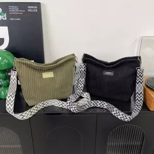 BeautifulHomeA Túi đeo chéo vải nhung thông thường Dung tích lớn Túi Tote nữ thời trang đơn giản Túi đeo vai đơn VN