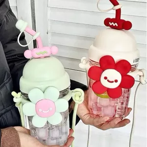 Bình nước hoa cười 700ml, Hoa nổi 3D đựnġ nước uống-Đi học- Đi chơi- Đi làm Tiện Dụng. C87 SHOP