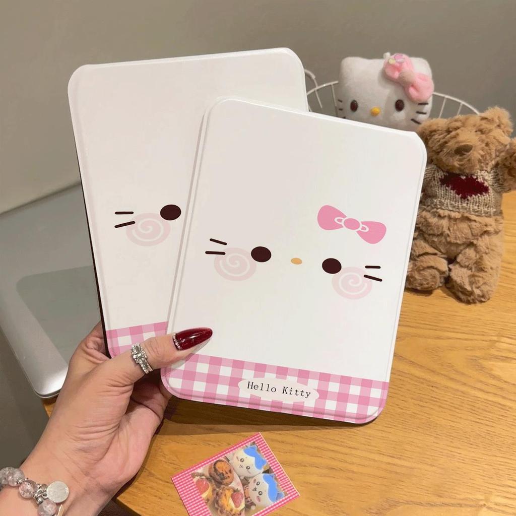 Gương gập bỏ túi in Hello Kitty nơ hồng họa tiết caro