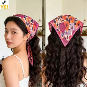 < YEI > Khăn quàng cổ in hoa lụa xếp li hình thoi Retro Ne Khăn trang trí Phụ kiện thời trang mới