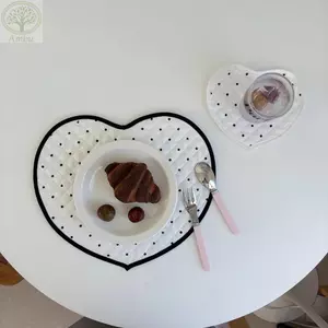AMABU Placemats hình trái tim, Thảm cốc nước tình yêu bằng vải Cotton, Thảm vải chấm bi trang trí kiểu Pháp Trang trí nội thất