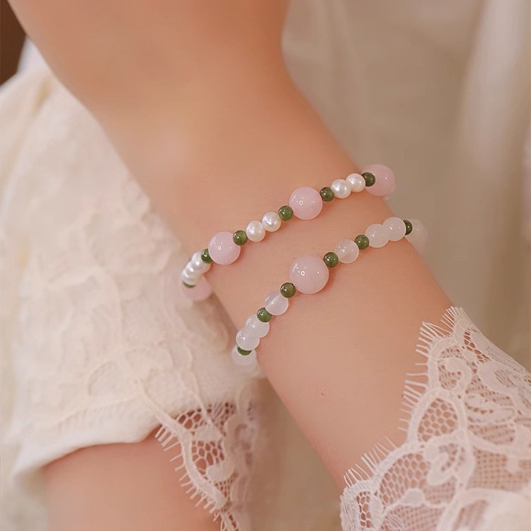 Vòng tay nữ pha lê hồng tự nhiên tinh tế và sang trọng