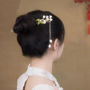 Phong Cách Trung Hoa Mới Phong Cách Cổ Điển Lily Của Thung Lũng Tua Rua Bước Lắc Kẹp Tóc Nữ Tính Khí Kẹp Tóc Cao Cấp Kẹp Tóc Cuộn Tóc Đầu